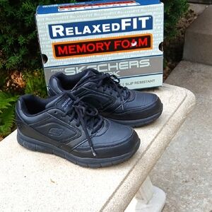 Skechers  Work Slip Resistant: Nampa - Wyola Womens Sz 9 NWT